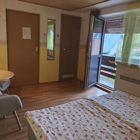 Paerna Guesthouse & Apartments Kuressaare Zewnętrze zdjęcie