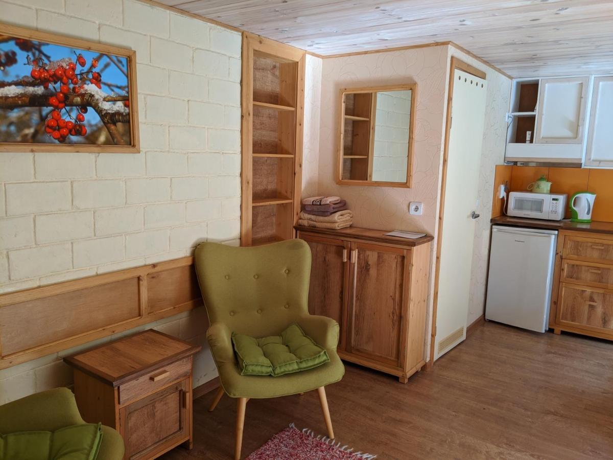 Paerna Guesthouse & Apartments Kuressaare Zewnętrze zdjęcie