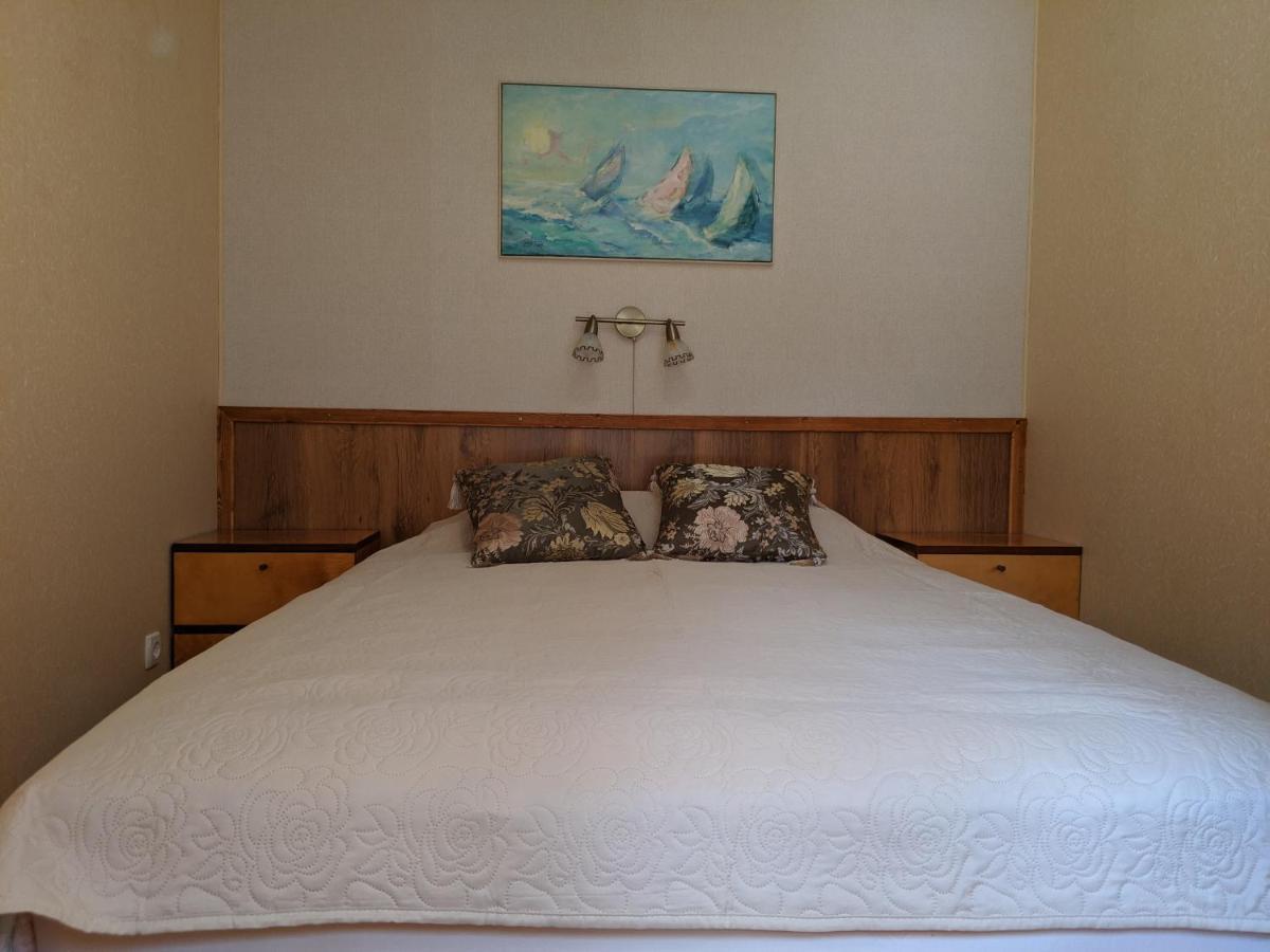 Paerna Guesthouse & Apartments Kuressaare Zewnętrze zdjęcie