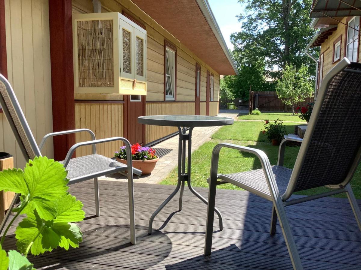 Paerna Guesthouse & Apartments Kuressaare Zewnętrze zdjęcie