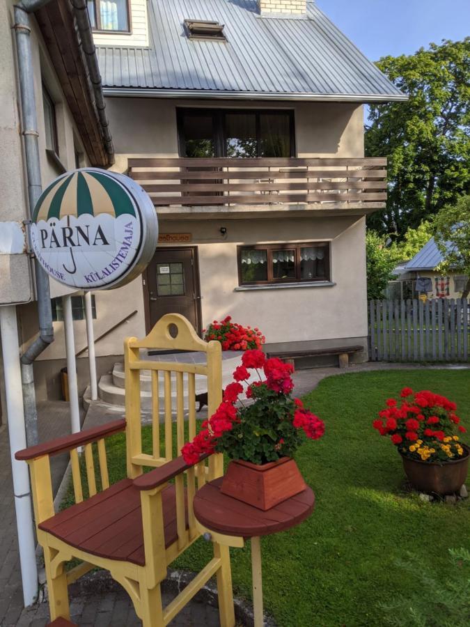 Paerna Guesthouse & Apartments Kuressaare Zewnętrze zdjęcie