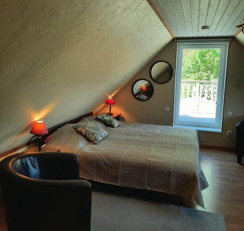 Paerna Guesthouse & Apartments Kuressaare Zewnętrze zdjęcie