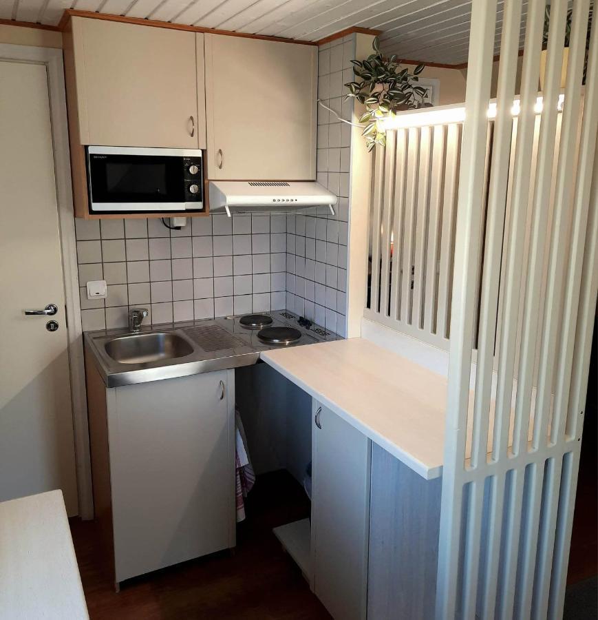 Paerna Guesthouse & Apartments Kuressaare Zewnętrze zdjęcie