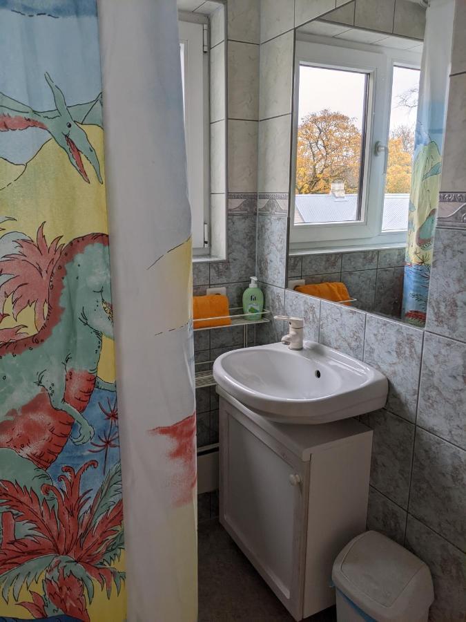 Paerna Guesthouse & Apartments Kuressaare Zewnętrze zdjęcie