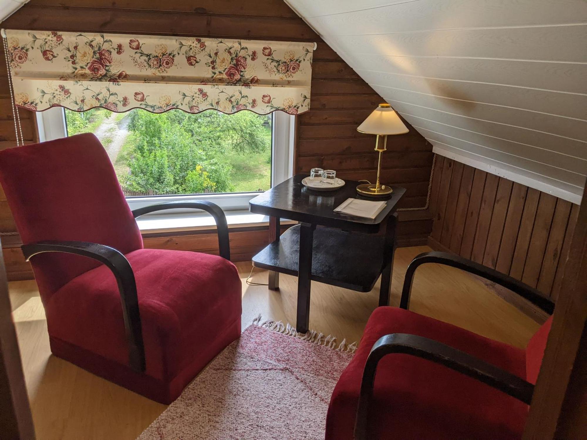 Paerna Guesthouse & Apartments Kuressaare Zewnętrze zdjęcie