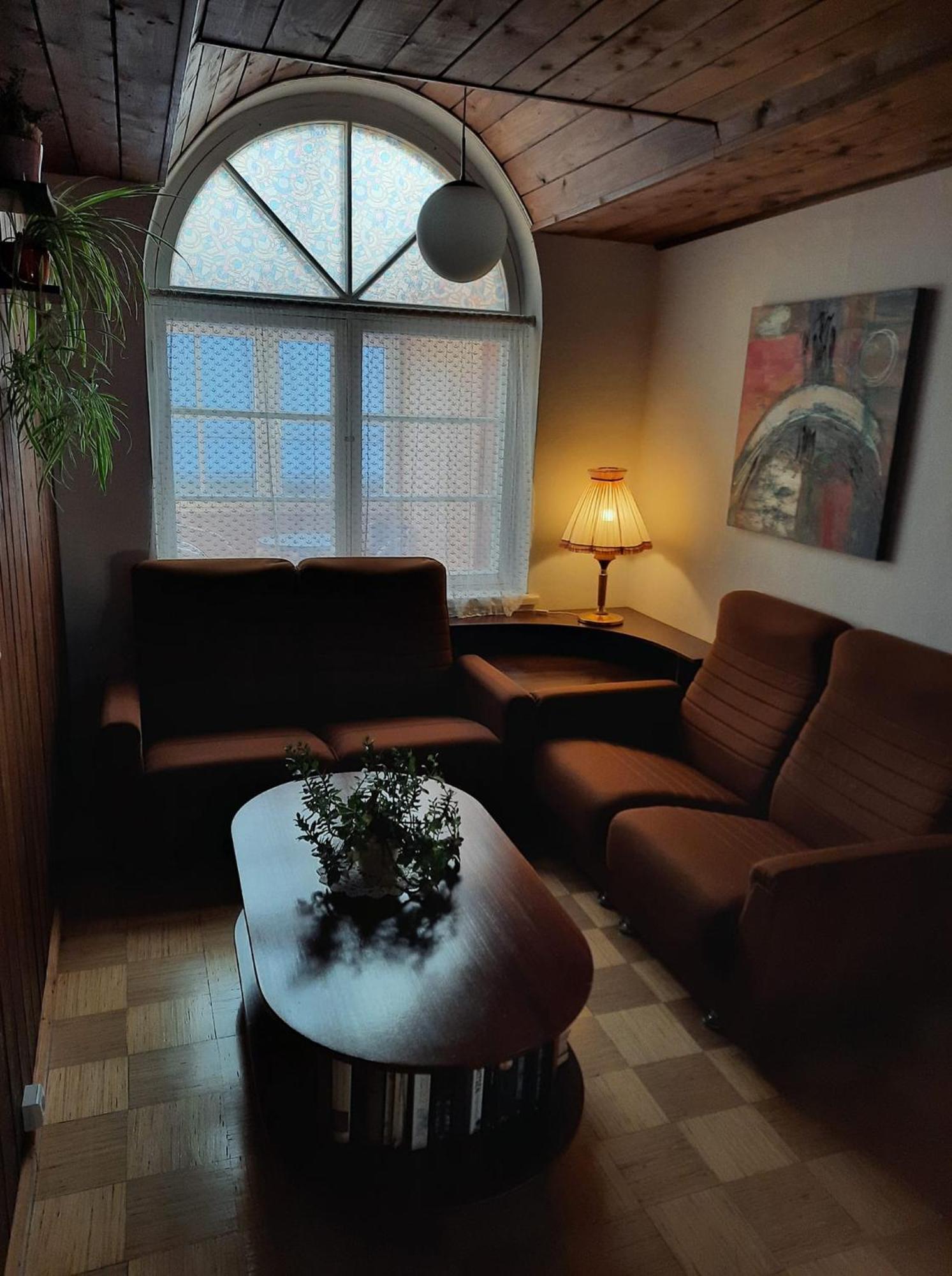 Paerna Guesthouse & Apartments Kuressaare Zewnętrze zdjęcie