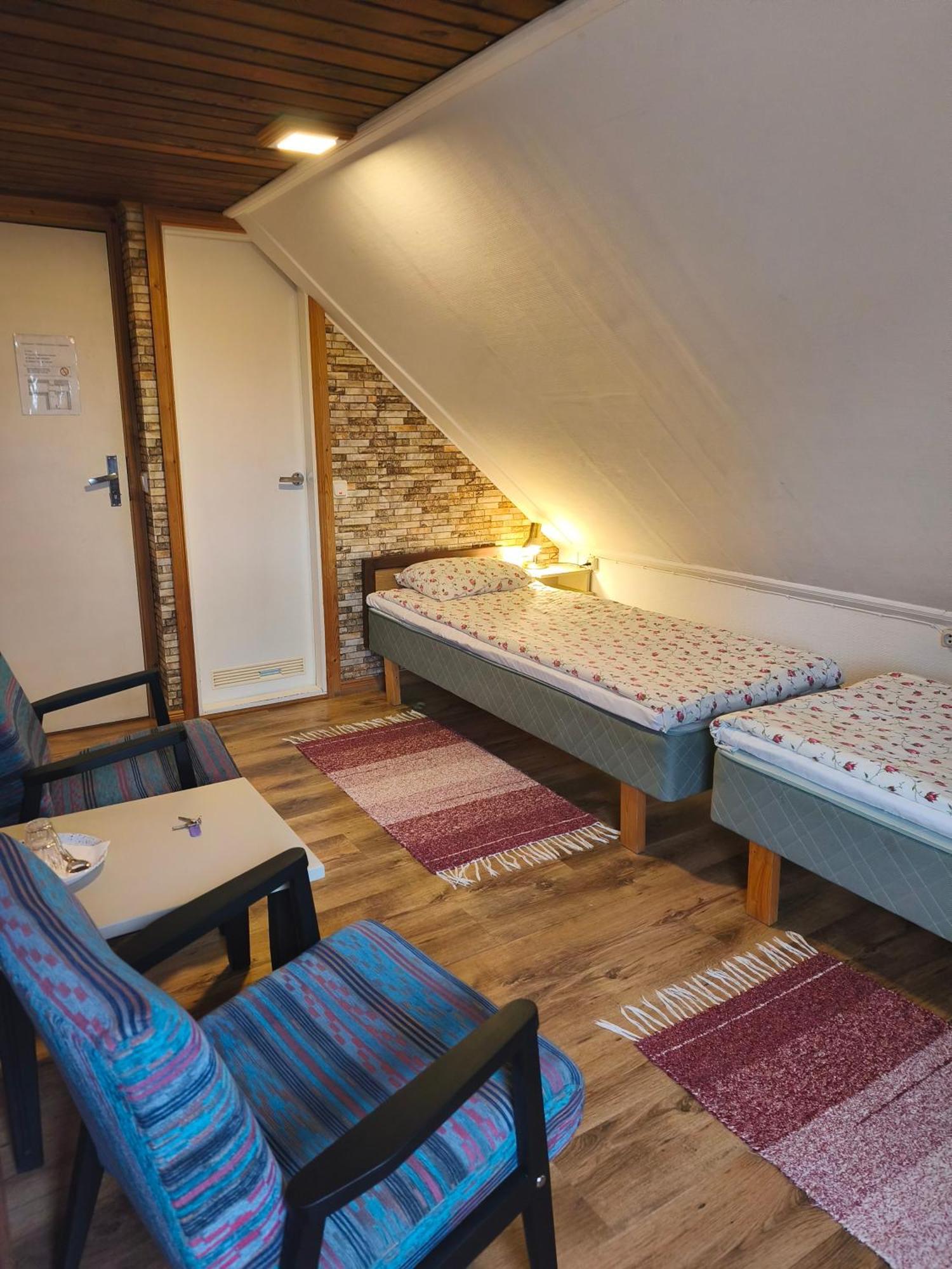 Paerna Guesthouse & Apartments Kuressaare Zewnętrze zdjęcie