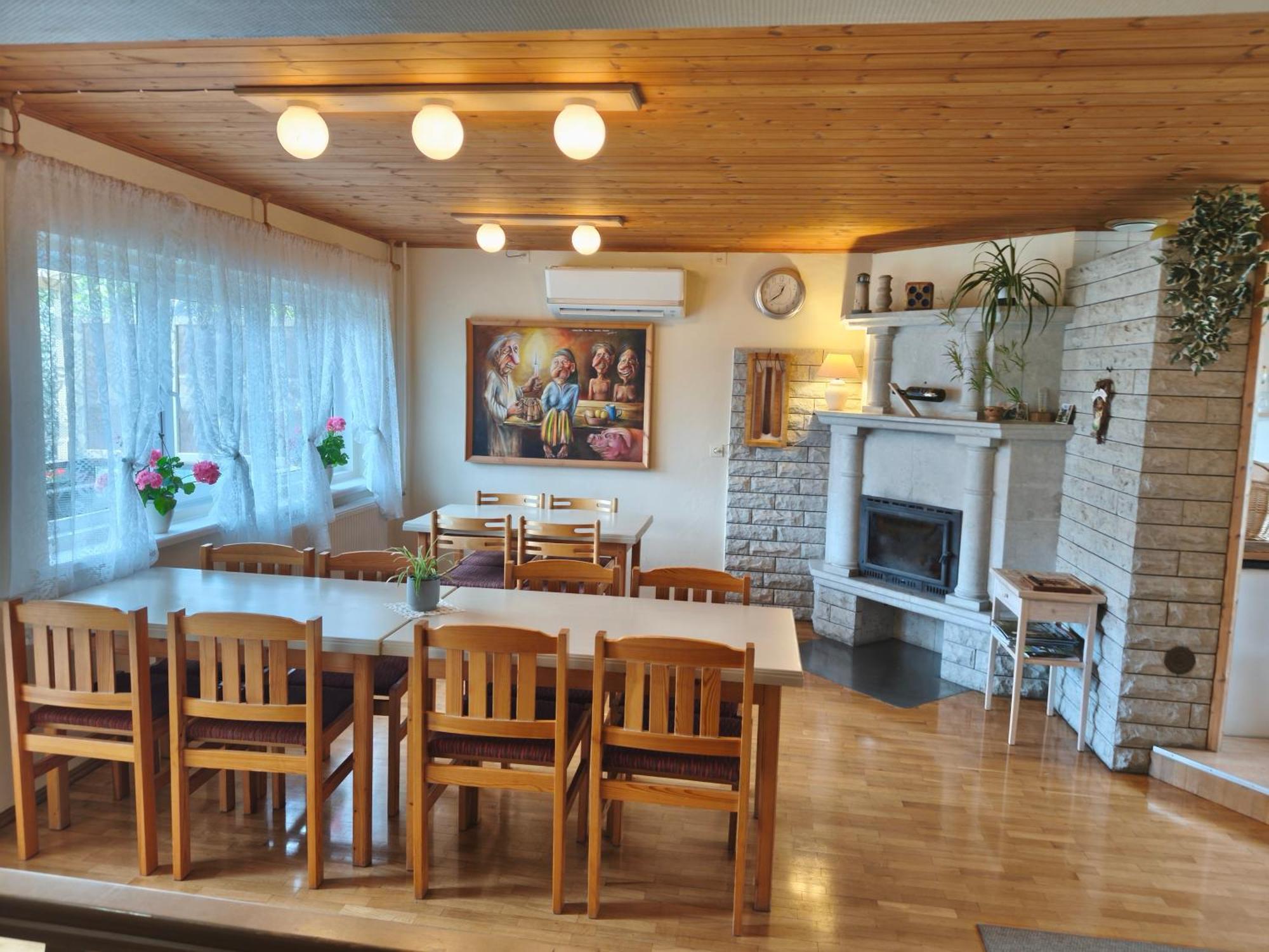 Paerna Guesthouse & Apartments Kuressaare Zewnętrze zdjęcie