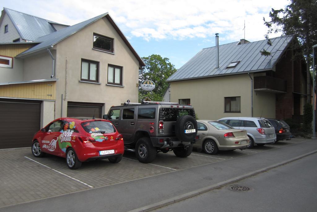Paerna Guesthouse & Apartments Kuressaare Zewnętrze zdjęcie
