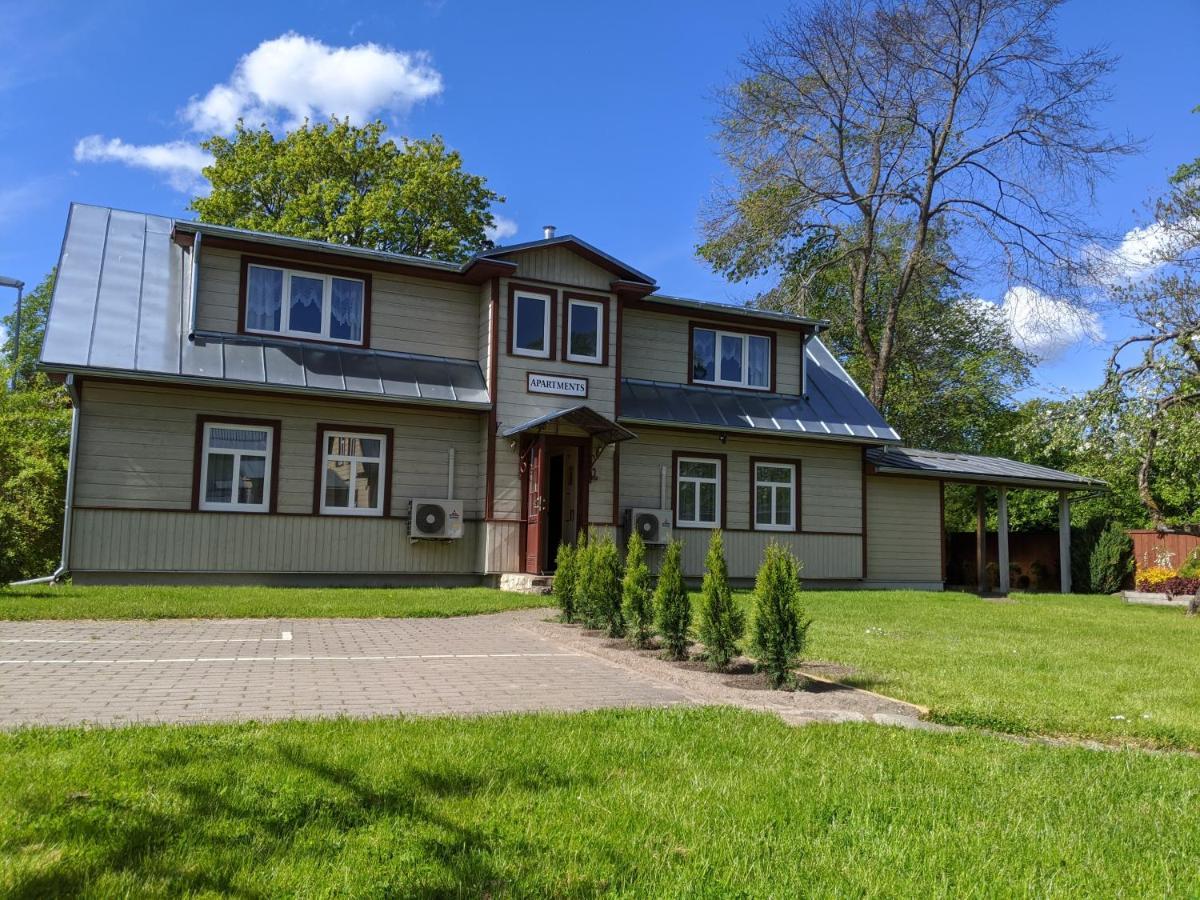 Paerna Guesthouse & Apartments Kuressaare Zewnętrze zdjęcie